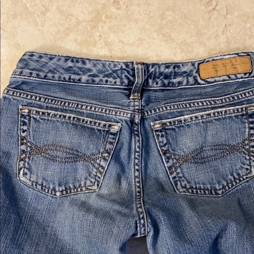 🌟Abercrombie & Fitch- Jeans Size 2 - Picture 6 of 7
